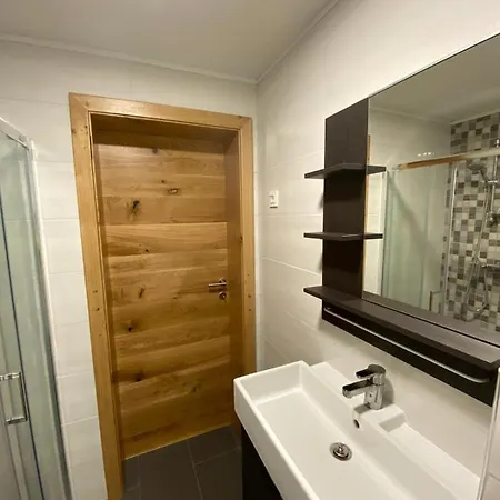 Apartma Lupis Daire Podvolovljek