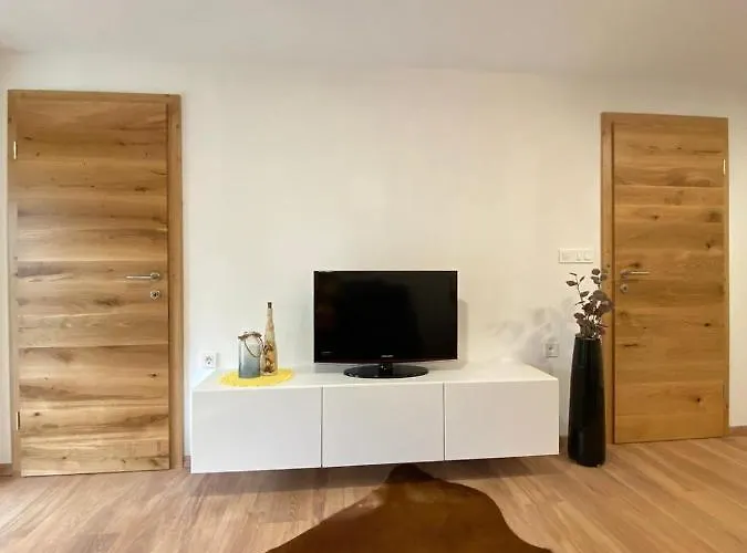 Apartma Lupis 아파트 Podvolovljek