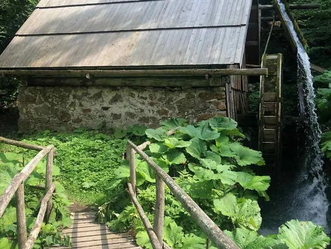 شقة Apartma Lupis Podvolovljek